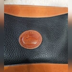 EUC Classic Vintage Dooney & Bourke Black and Brown Leather Crossbody